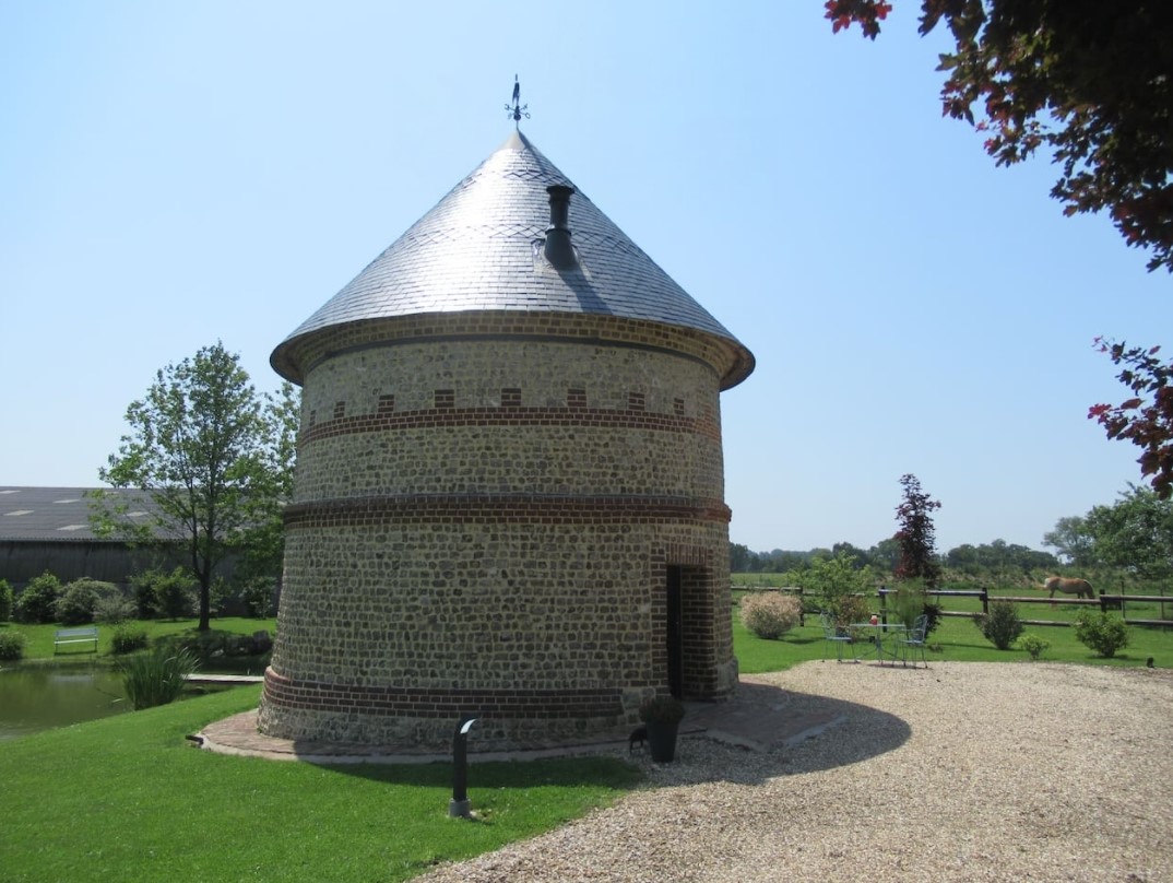 Pigeonnier Maucomble 2