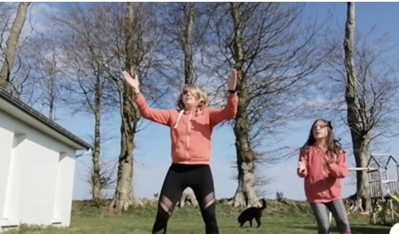 La zumba du vendredi pour les confinés !