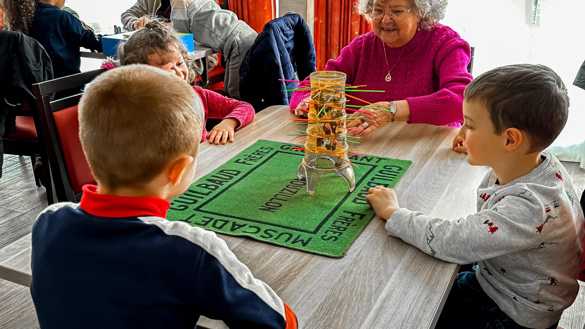rencontre intergénérationnelle résidence la chênaie